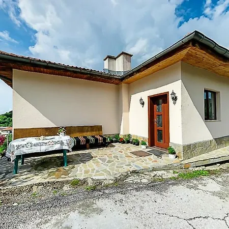 каневи モムチロフツィー