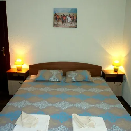 каневи Проживание в семье