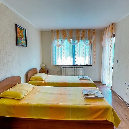 каневи ホームステイ