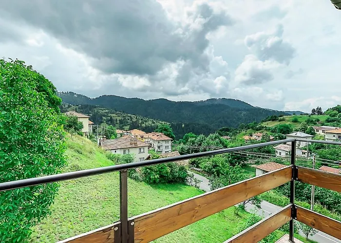 Privat bolig каневи Momchilovtsi (Smolyan)